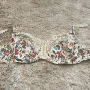 Vintage vanity fair bra